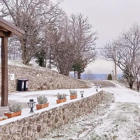 Holiday home 'villa Fani' With Jacuzzi